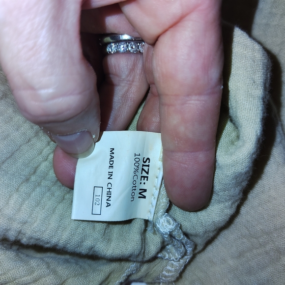 Dokotoo Medium Lightweight Gauze Henley Top in Tan - Picture 7 of 8